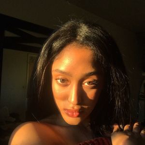 Meet your Posher, Chadia